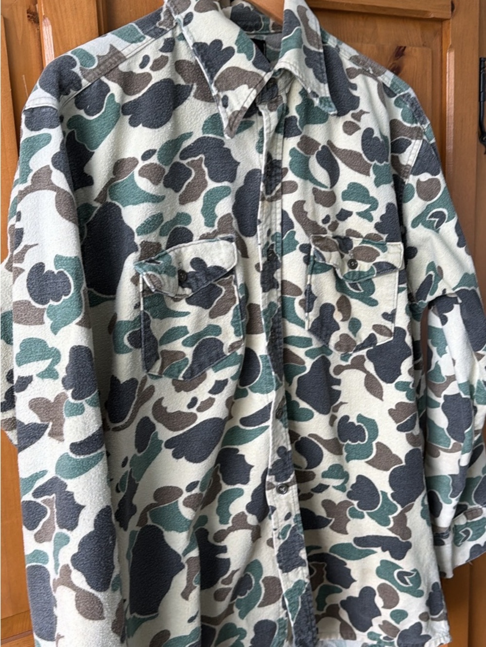 Camouflage Button-Front Used Men's/ women’s Shirt - Green/Brown/Black